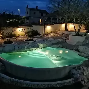 Terra Rossa Appartement Loborika