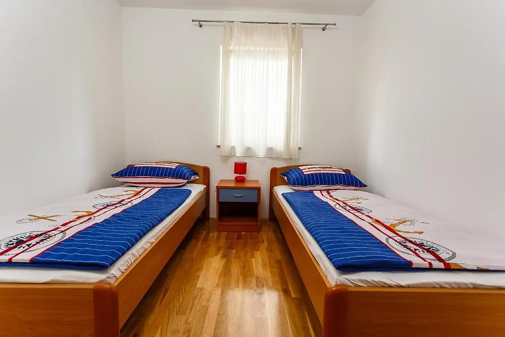 Apartments Mare & Mons Deluxe Malinska
